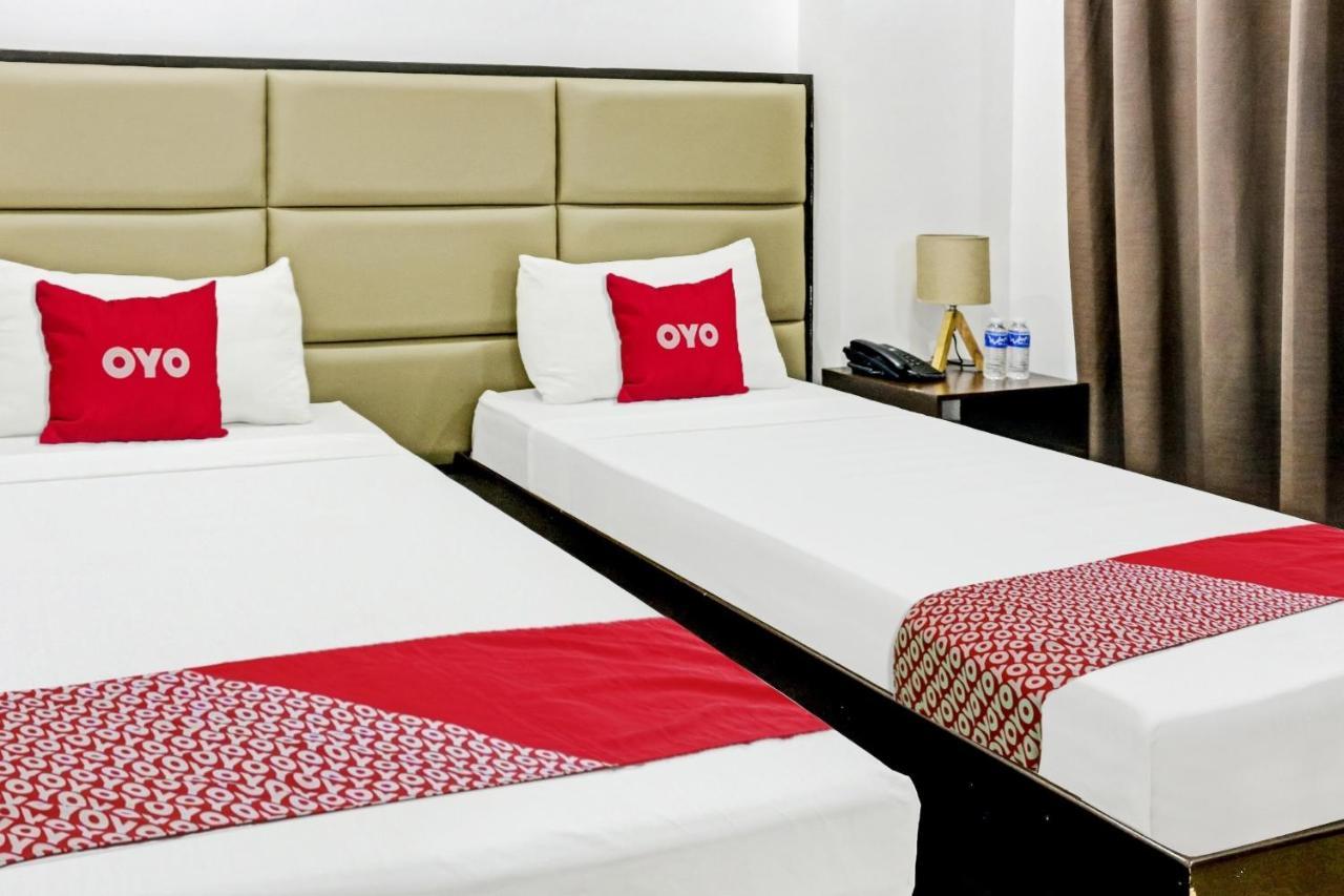 OYO 869 Jnv 드림 호텔 수빅 외부 사진